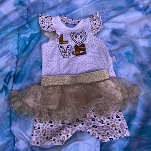 Baby clothes
